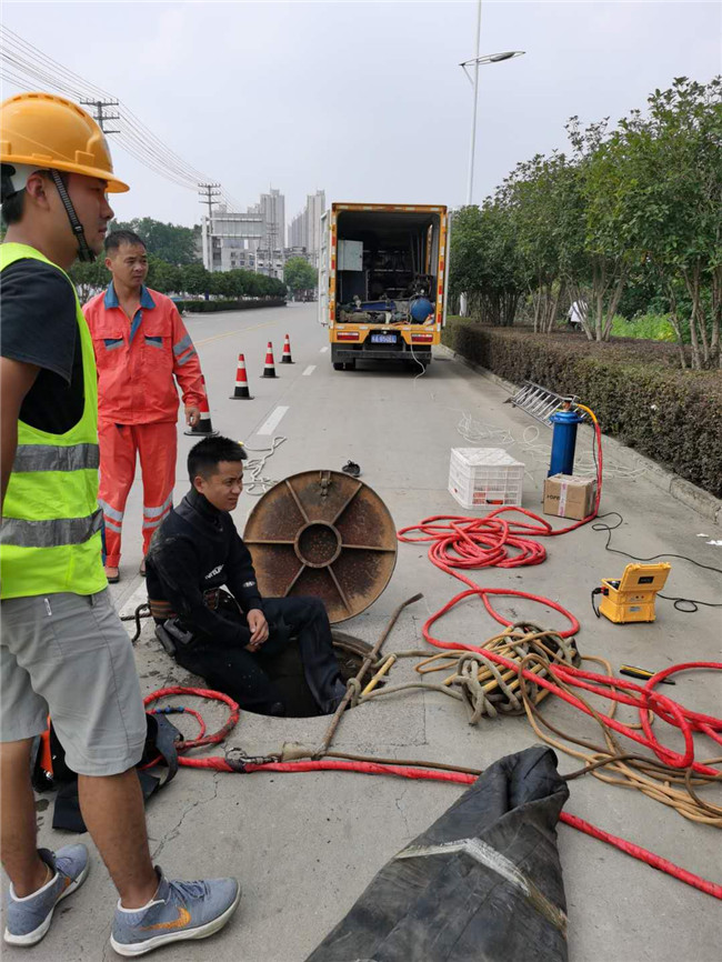 揭东翻衬法管道修复技术主要工序